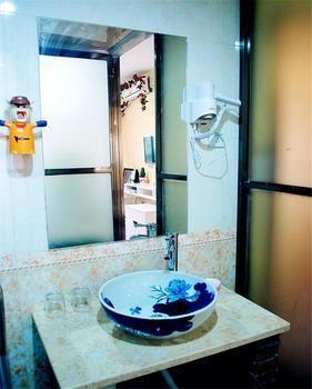 Fenghuang Lifetime True Love Hotel Exterior foto